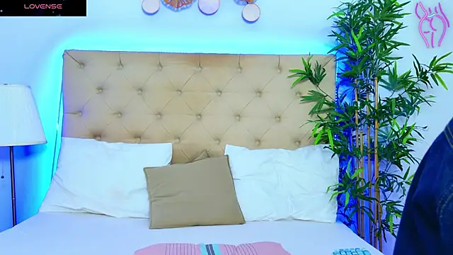 DaliyaArabian online show from 9, 9, 2025