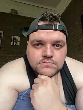 Snapshot of Mikey-HH chatting on 2, 12, 2024 Mikey-HH online show from 2, 12, 2024