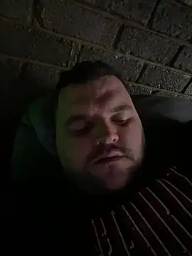 Snapshot of Mikey-HH chatting on 4, 1, 2025 Mikey-HH online show from 4, 1, 2025