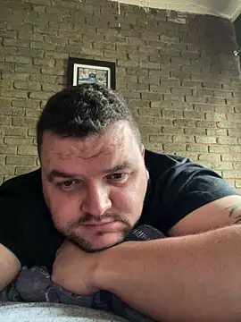 Snapshot of Mikey-HH chatting on 11, 1, 2025 Mikey-HH online show from 11, 1, 2025