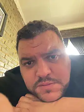 Snapshot of Mikey-HH chatting on 19, 2, 2025 Mikey-HH online show from 19, 2, 2025