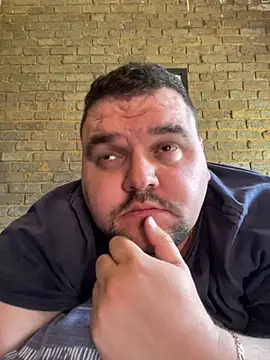 Snapshot of Mikey-HH chatting on 14, 10, 2025 Mikey-HH online show from 14, 10, 2025