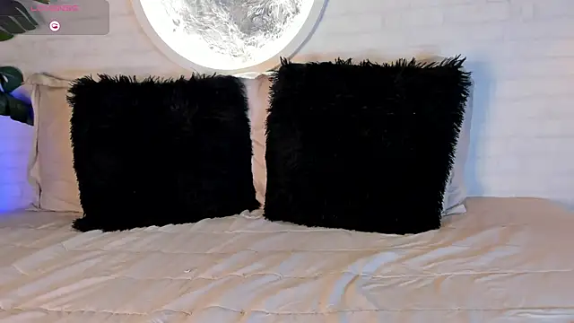 Snapshot of Elise_Diamond chatting on 1, 3, 2025 Elise Diamond online show from 1, 3, 2025