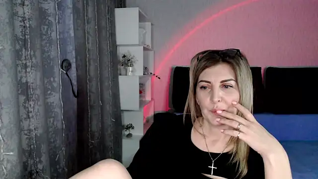 Amelia Harper online show from 9, 3, 2025