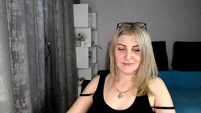 Amelia Harper online show from 13, 3, 2025