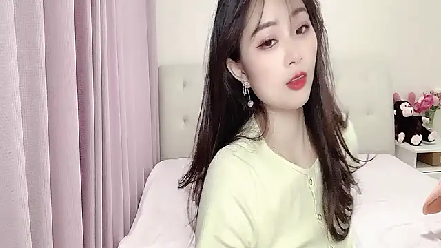 Snapshot of aisha123123 chatting on 9, 3, 2025 aisha123123 online show from 9, 3, 2025