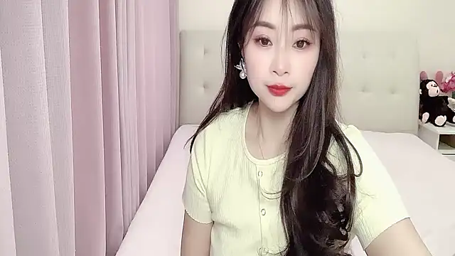 Snapshot of aisha123123 chatting on 11, 3, 2025 aisha123123 online show from 11, 3, 2025