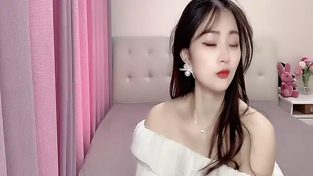 Snapshot of aisha123123 chatting on 19, 3, 2025 aisha123123 online show from 19, 3, 2025