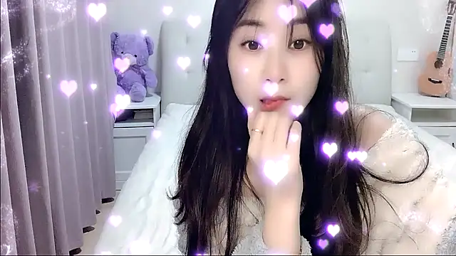 Snapshot of aisha123123 chatting on 26, 10, 2025 aisha123123 online show from 26, 10, 2025