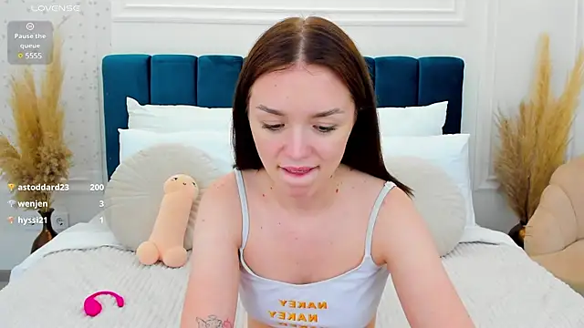 Snapshot of VirginOlly chatting on 2, 3, 2025 VirginOlly online show from 2, 3, 2025