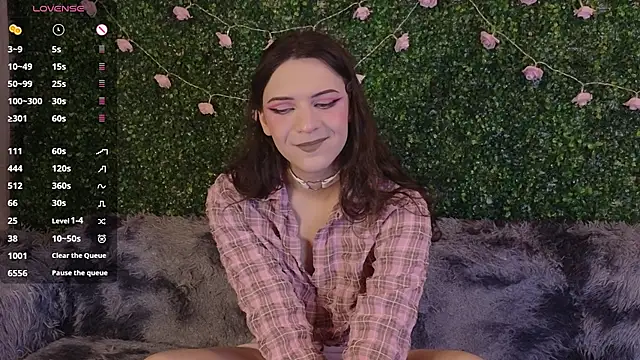 EkaterinaUpple online show from 15, 4, 2026