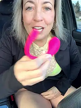 Cherry-red-xo online show from 9, 1, 2026