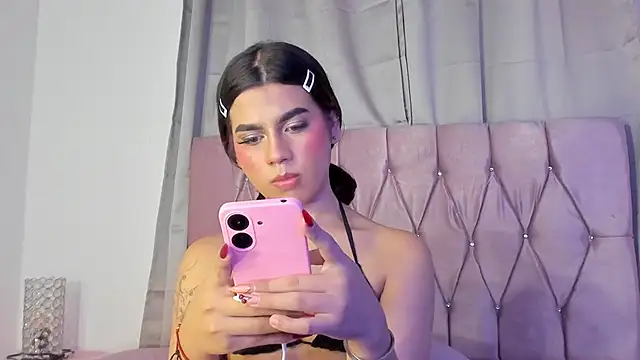 Snapshot of Ashley_piinkk_ chatting on 26, 1, 2025 Ashley piinkk  online show from 26, 1, 2025