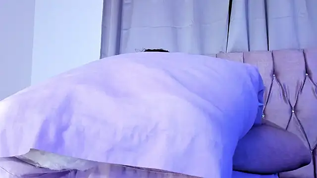 Snapshot of Ashley_piinkk_ chatting on 25, 2, 2025 Ashley piinkk  online show from 25, 2, 2025