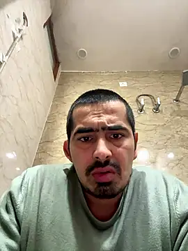 Snapshot of shivani0999 chatting on 11, 1, 2026 shivani0999 online show from 11, 1, 2026