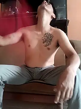 Snapshot of latinobm83 chatting on 17, 3, 2025 latinobm83 online show from 17, 3, 2025