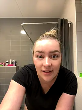 xX HotCouple Xx online show from 22, 9, 2025