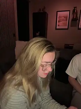 xX HotCouple Xx online show from 25, 9, 2025