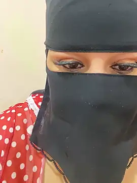 Snapshot of mari_layali chatting on 20, 11, 2025 mari layali online show from 20, 11, 2025