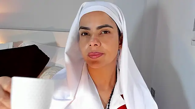 ClaraMariaMon online show from 23, 7, 2026