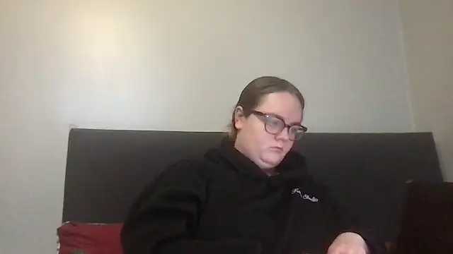 Snapshot of honeyyy24 chatting on 14, 11, 2025 honeyyy24 online show from 14, 11, 2025