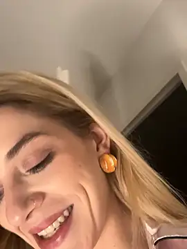 Lolitaxlola online show from 17, 2, 2026