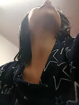 saralunabella online show from 4, 10, 2025