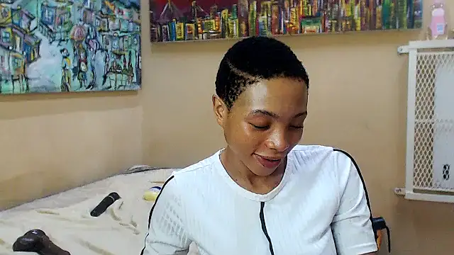 Snapshot of CaramelDelux27 chatting on 12, 2, 2025 CaramelDelux27 online show from 12, 2, 2025