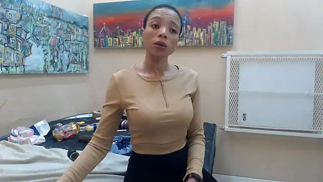Snapshot of CaramelDelux27 chatting on 10, 3, 2025 CaramelDelux27 online show from 10, 3, 2025