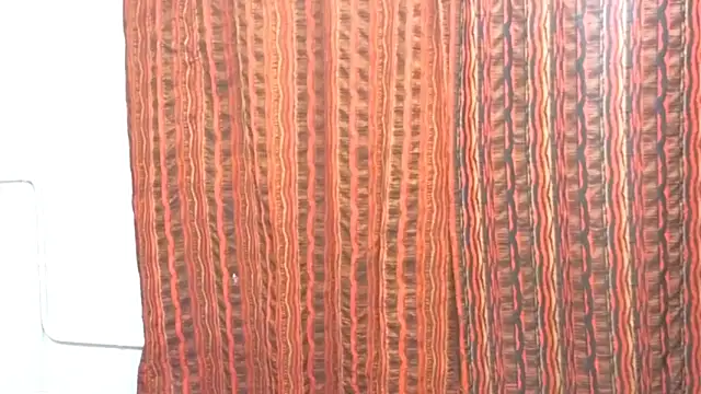 Snapshot of CaramelDelux27 chatting on 12, 9, 2025 CaramelDelux27 online show from 12, 9, 2025