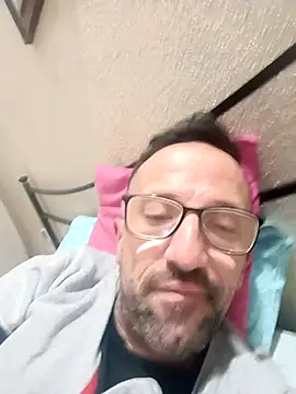 Snapshot of Porco81cazzo chatting on 17, 11, 2025 Porco81cazzo online show from 17, 11, 2025