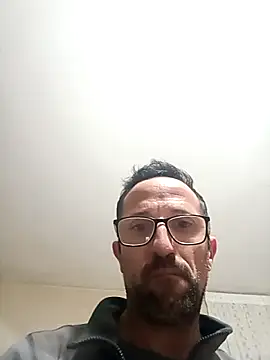 Snapshot of Porco81cazzo chatting on 17, 12, 2025 Porco81cazzo online show from 17, 12, 2025