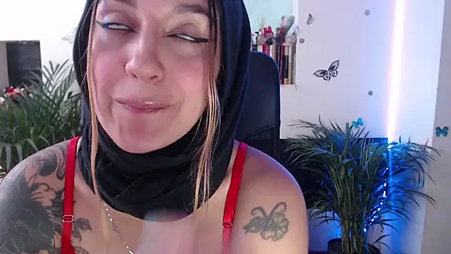 Lia-mitch online show from 5, 3, 2026