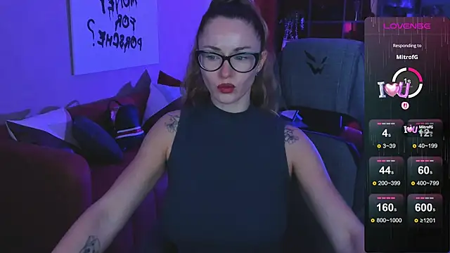 LadyIzabel online show from 18, 10, 2025