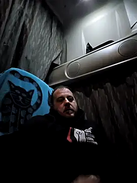 Snapshot of alle2121 chatting on 17, 12, 2024 alle2121 online show from 17, 12, 2024