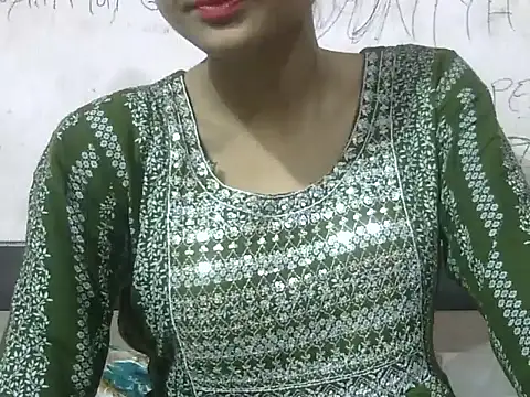 Snapshot of Aayesha chatting on 2, 12, 2025 Aayesha online show from 2, 12, 2025