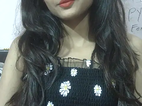 Snapshot of Aayesha chatting on 14, 12, 2025 Aayesha online show from 14, 12, 2025