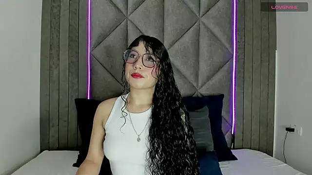 Snapshot of BriaConner_ chatting on 1, 3, 2025 BriaConner online show from 1, 3, 2025