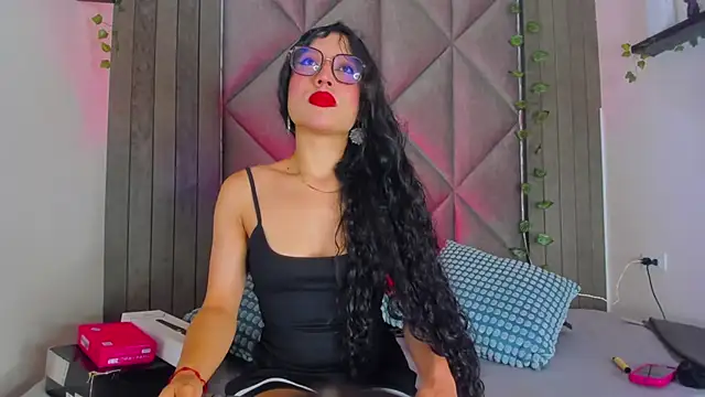 Snapshot of BriaConner_ chatting on 16, 6, 2026 BriaConner online show from 16, 6, 2026