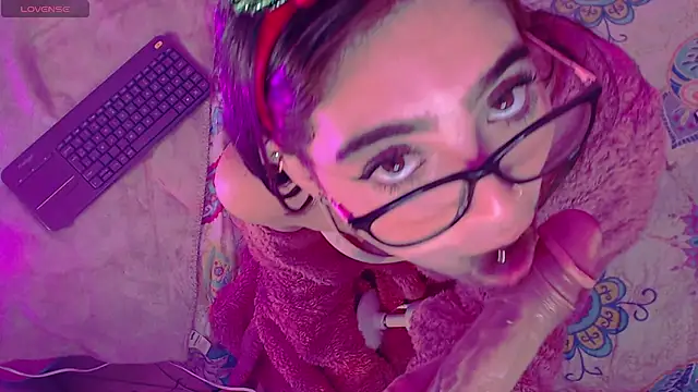 Snapshot of Arii_vega_ chatting on 16, 12, 2024 Arii vega  online show from 16, 12, 2024