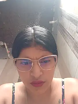 Snapshot of naughty-girl01 chatting on 28, 1, 2025 naughty-girl01 online show from 28, 1, 2025