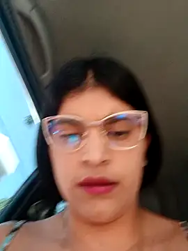 Snapshot of naughty-girl01 chatting on 1, 2, 2025 naughty-girl01 online show from 1, 2, 2025