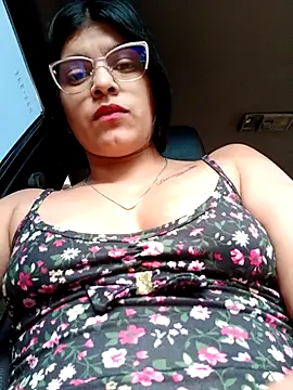 Snapshot of naughty-girl01 chatting on 26, 2, 2025 naughty-girl01 online show from 26, 2, 2025