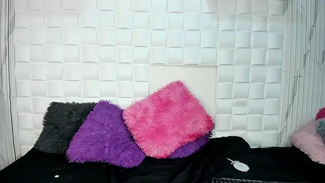 Snapshot of chloe_moretzz_ chatting on 31, 12, 2024 chloe moretzz online show from 31, 12, 2024