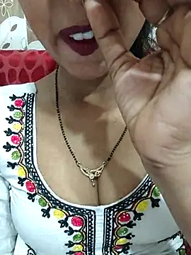 Snapshot of Sharmila-Singh chatting on 17, 7, 2026 Sharmila-Singh online show from 17, 7, 2026