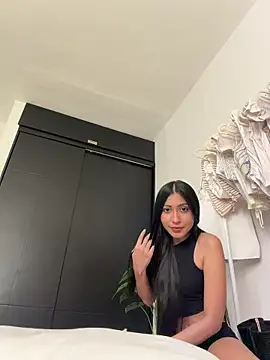 Snapshot of Sweetnaughtygirl_ chatting on 13, 6, 2026 Sweetnaughtygirl online show from 13, 6, 2026