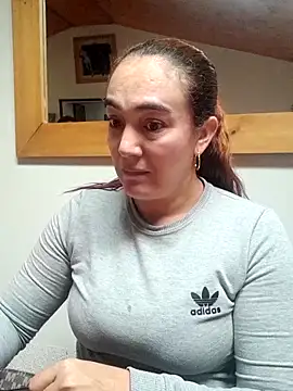 skayhot  online show from 27, 4, 2026