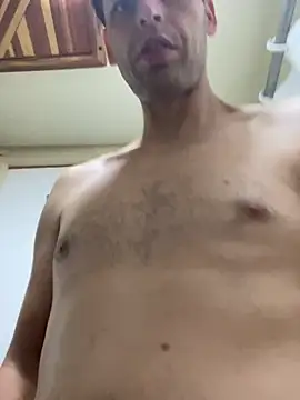 Snapshot of Dreagon79 chatting on 4, 10, 2025 Dreagon79 online show from 4, 10, 2025