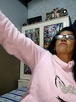 Edged Hot69 online show from 25, 3, 2026