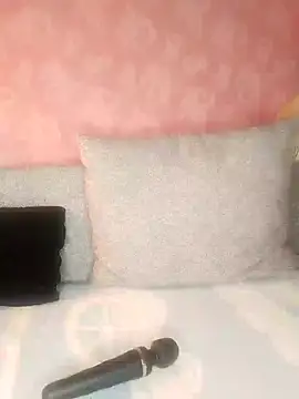 Cat Sharisa online show from 11, 2, 2025